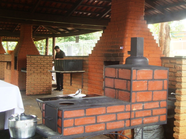 Fogão caipira: resgatando tradição e certeza de comida quentinha!